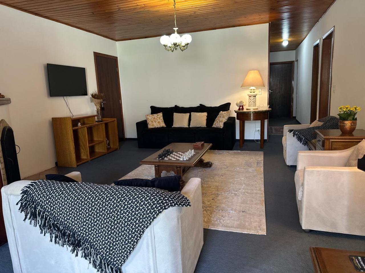 Casa Bem localizada até 10 pessoas Campos Jordão Vila Campos do Jordão Exterior foto
